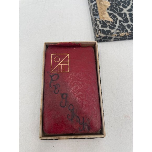 Vintage Red Mini Leather Compact With Mirror & Powder Puff In Textured Black Box - Picture 7 of 10